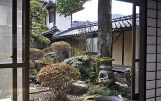 まにワッショイ古民館