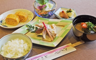 和朝食